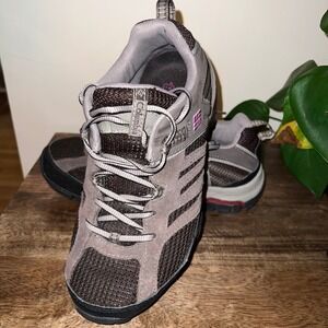 Columbia Techlite  Womens 7.5 Trail Hiking‎ Gray Pink Mesh Breathable Gorpcore